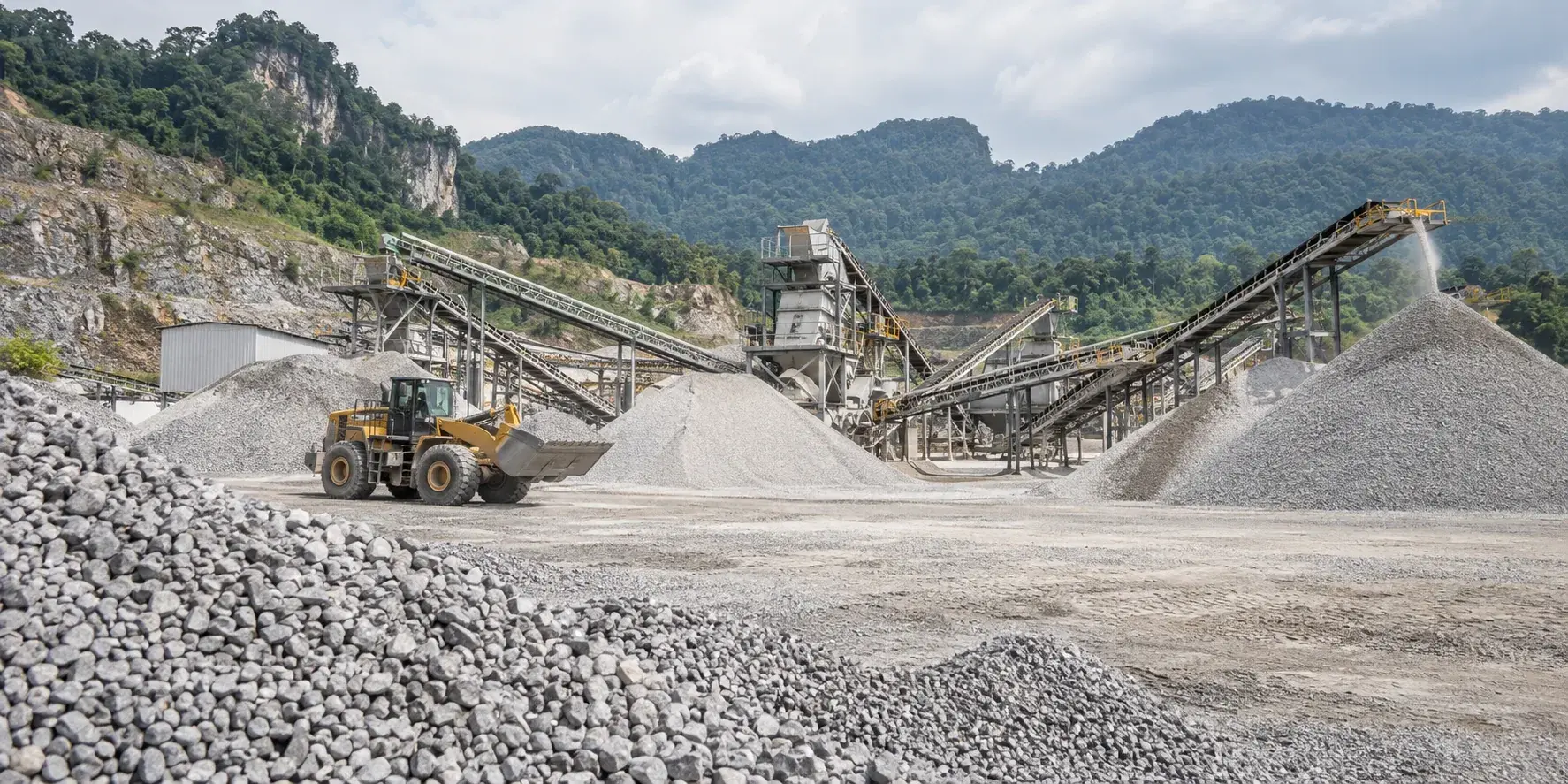 Aggregate quarry products and processing equipment